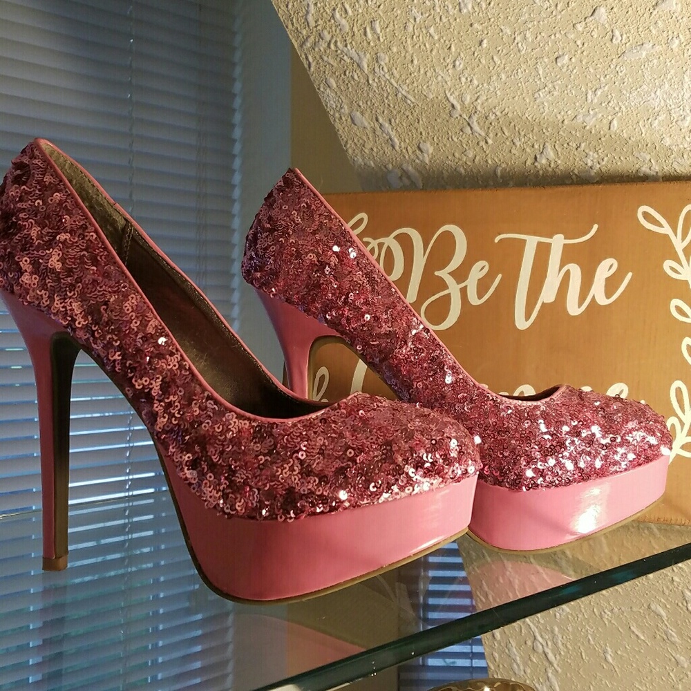 Pink Sequence Pumps